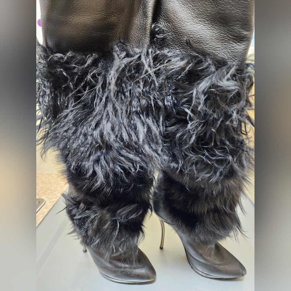 Vero Cuoio Women's Genuine Leather and Fur Knee High Boots, size 38 IT, 8 US - Picture 4 of 12